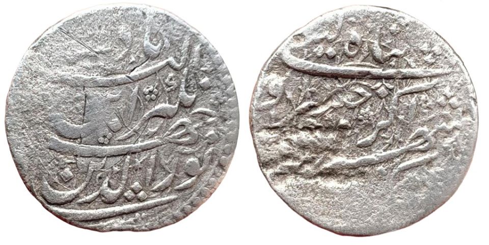mughal-jahangir-silver-heavy-rupee-over-weight-hence-known-as-sawai-rupee-mint-agra.jpg Mughal ; Jahangir ; Silver Heavy Rupee ; 13.56 grams 25% over weight hence known as Sawai Rupee ; Mint ; Agra